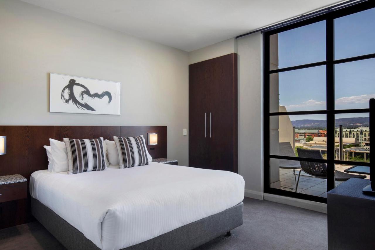 Hotel Mantra Hindmarsh Square Adelaida Exterior foto