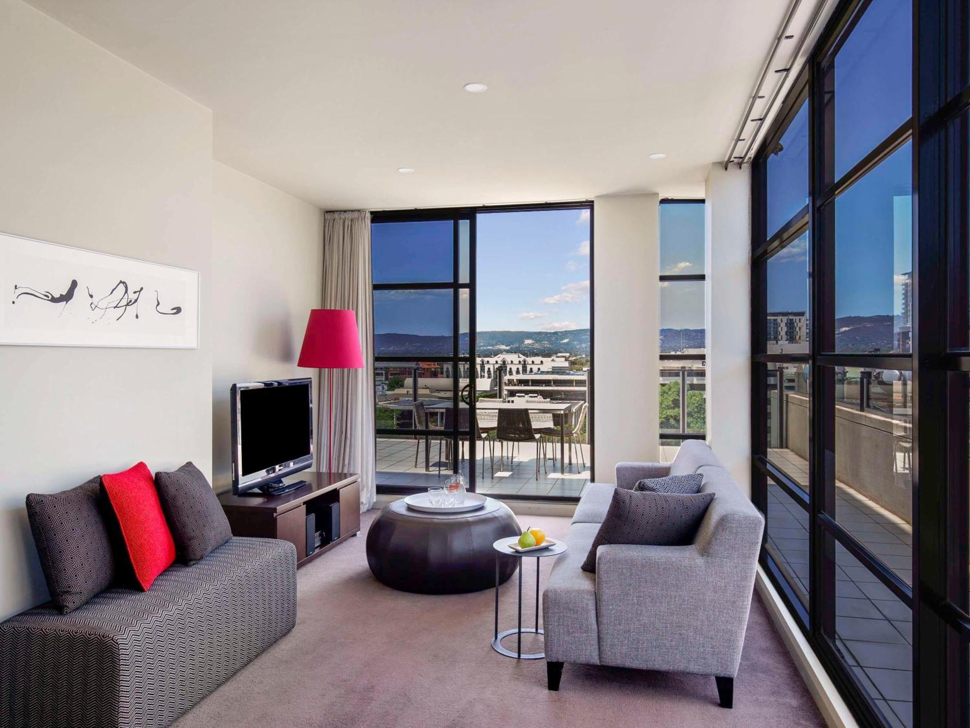 Hotel Mantra Hindmarsh Square Adelaida Exterior foto