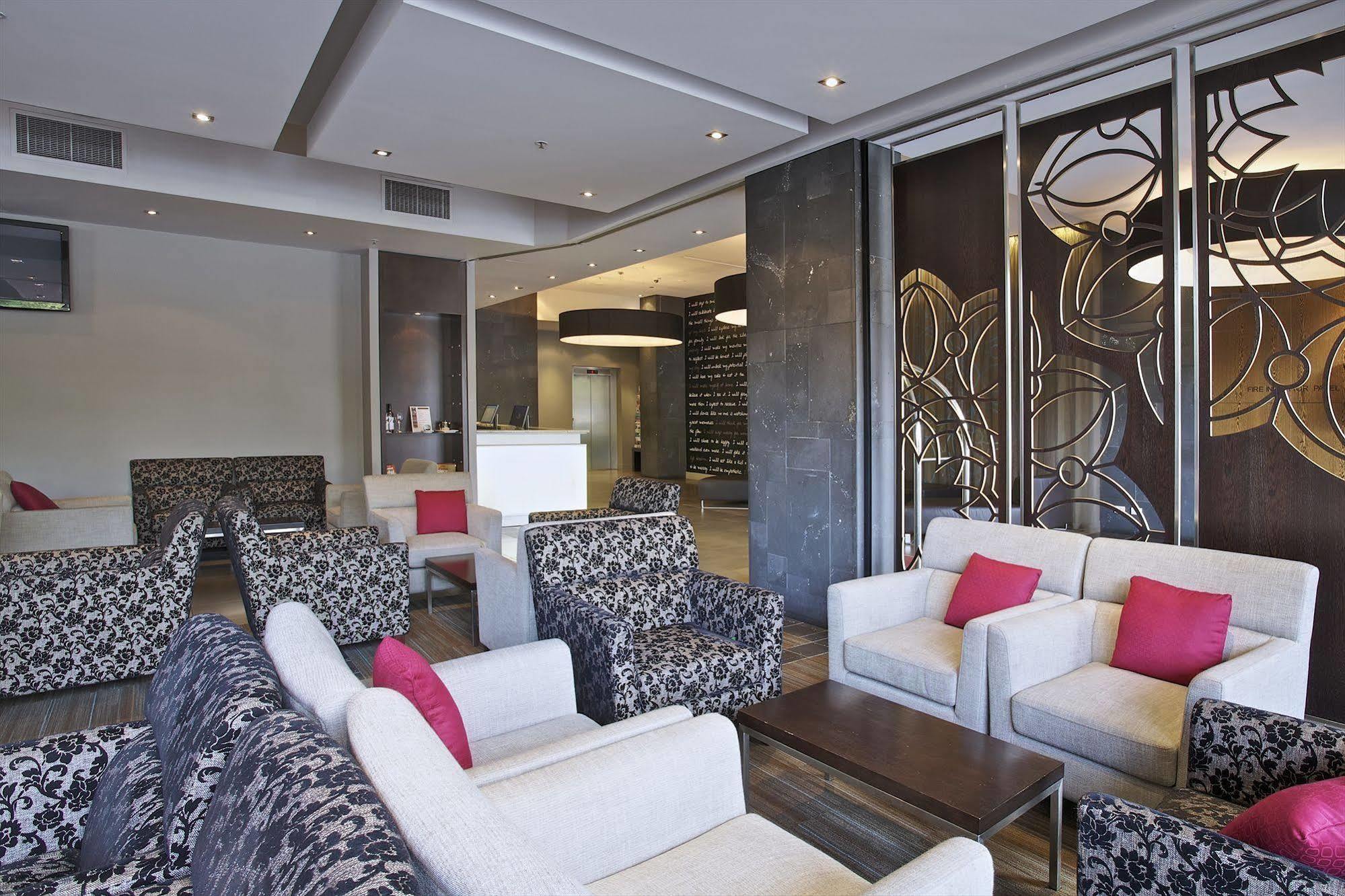 Hotel Mantra Hindmarsh Square Adelaida Exterior foto